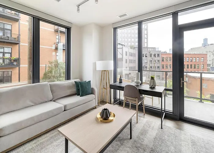 Landing Incredible 2Bd Rooftop Lounge Pool * Chicago