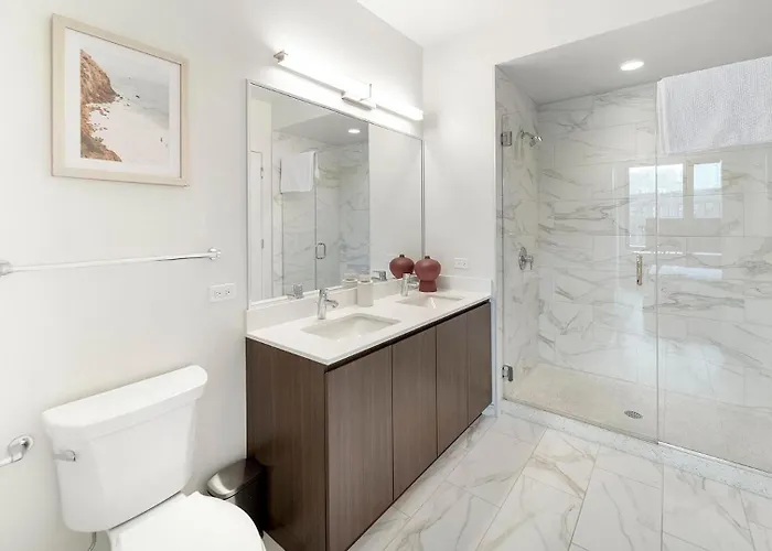 Landing Incredible 2Bd Rooftop Lounge Pool * Chicago