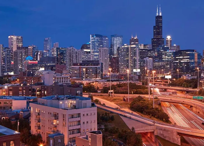 Landing Incredible 2Bd Rooftop Lounge Pool